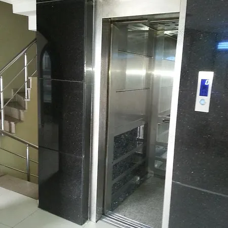 Hotel Kalepark 2*